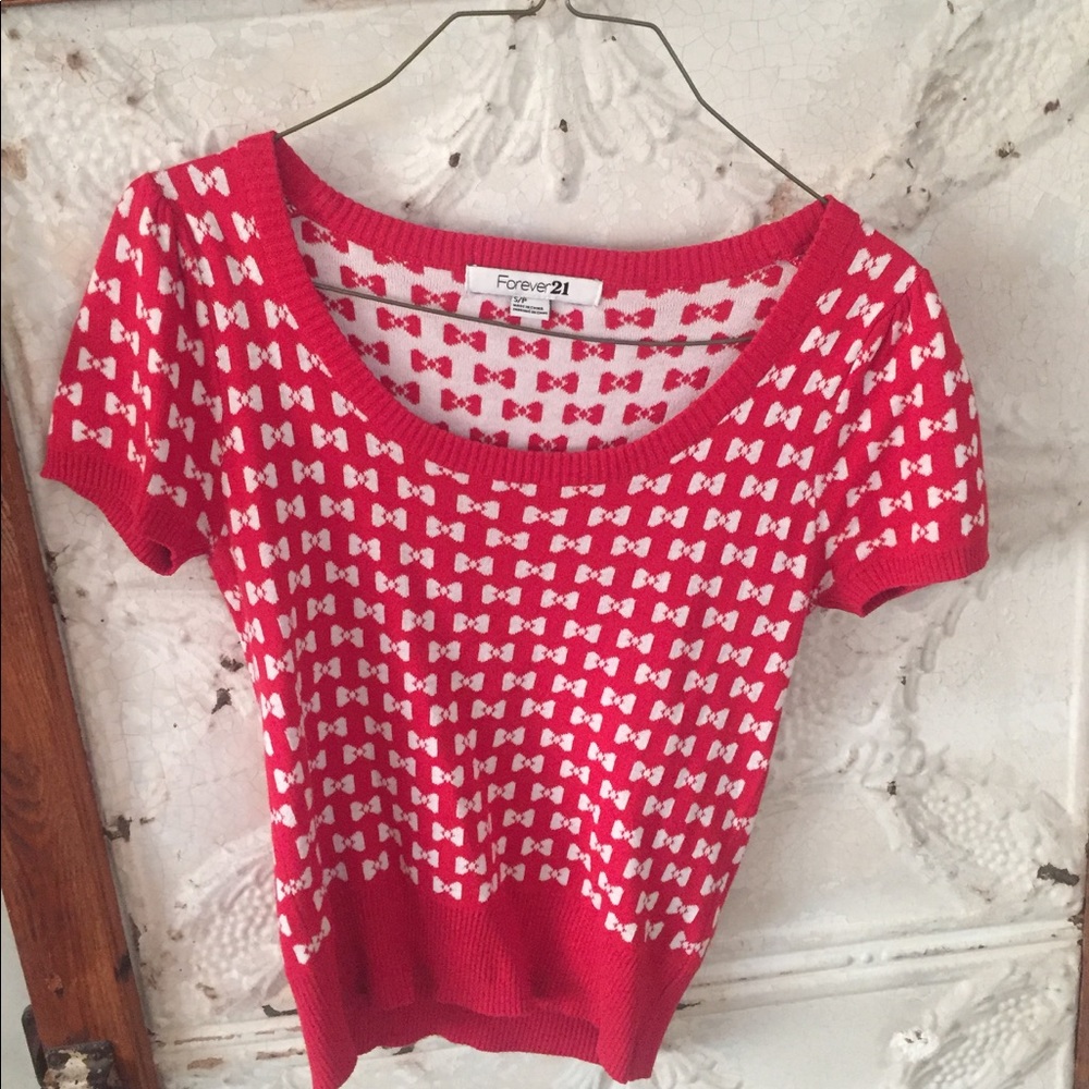 Cute bow top